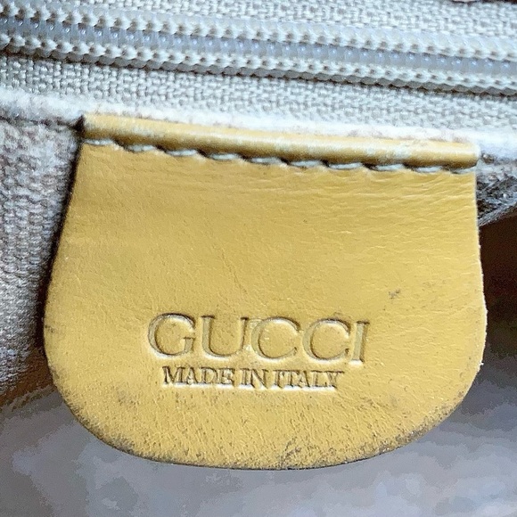 GUCCI Vintage Canvas GUCCI Logo Handbag in Tan - Picture 15 of 16